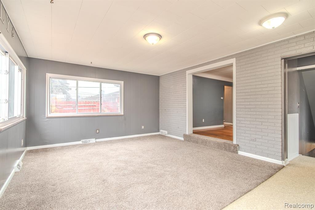 21135 Virginia Avenue Property Photo 11