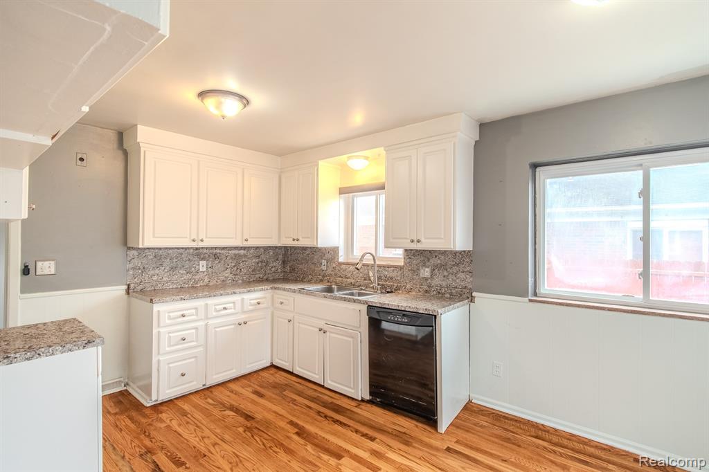 21135 Virginia Avenue Property Photo 12