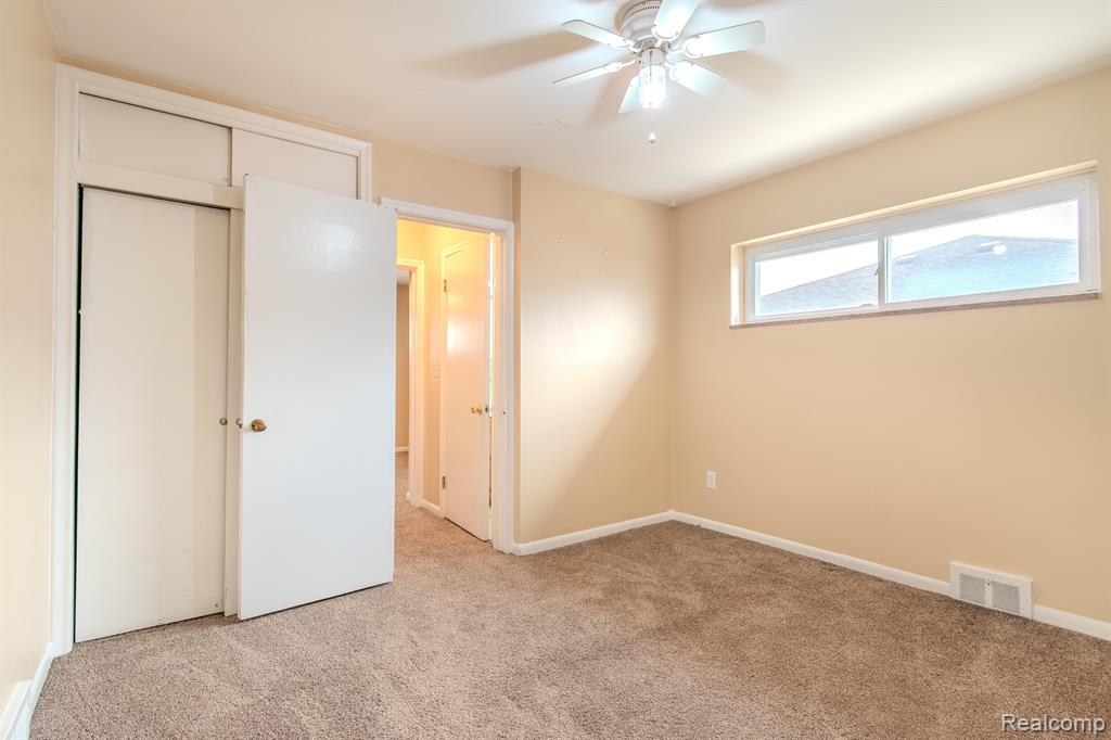 21135 Virginia Avenue Property Photo 15