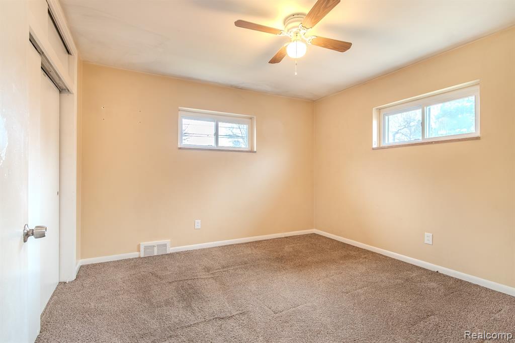 21135 Virginia Avenue Property Photo 18