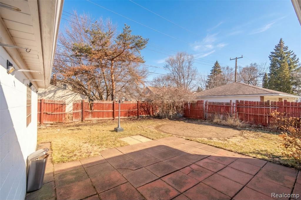 21135 Virginia Avenue Property Photo 31