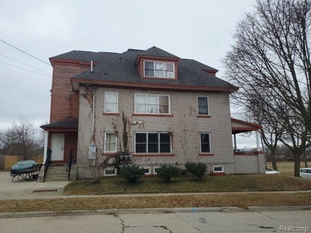 626 Begole Street Property Photo 1
