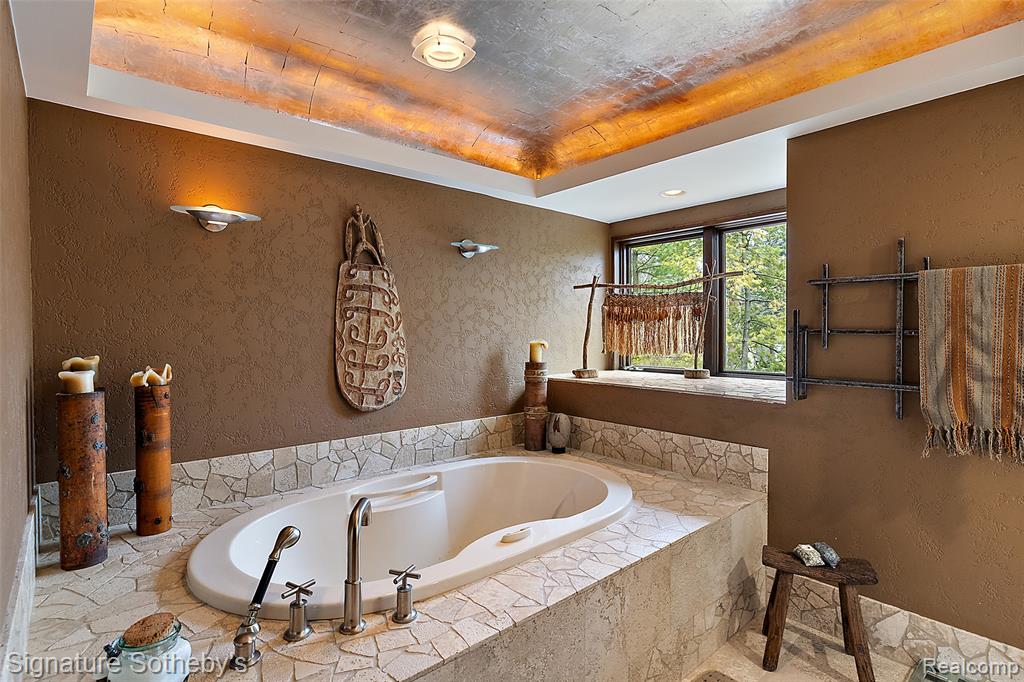 7357 Lindenmere Drive Property Photo 37