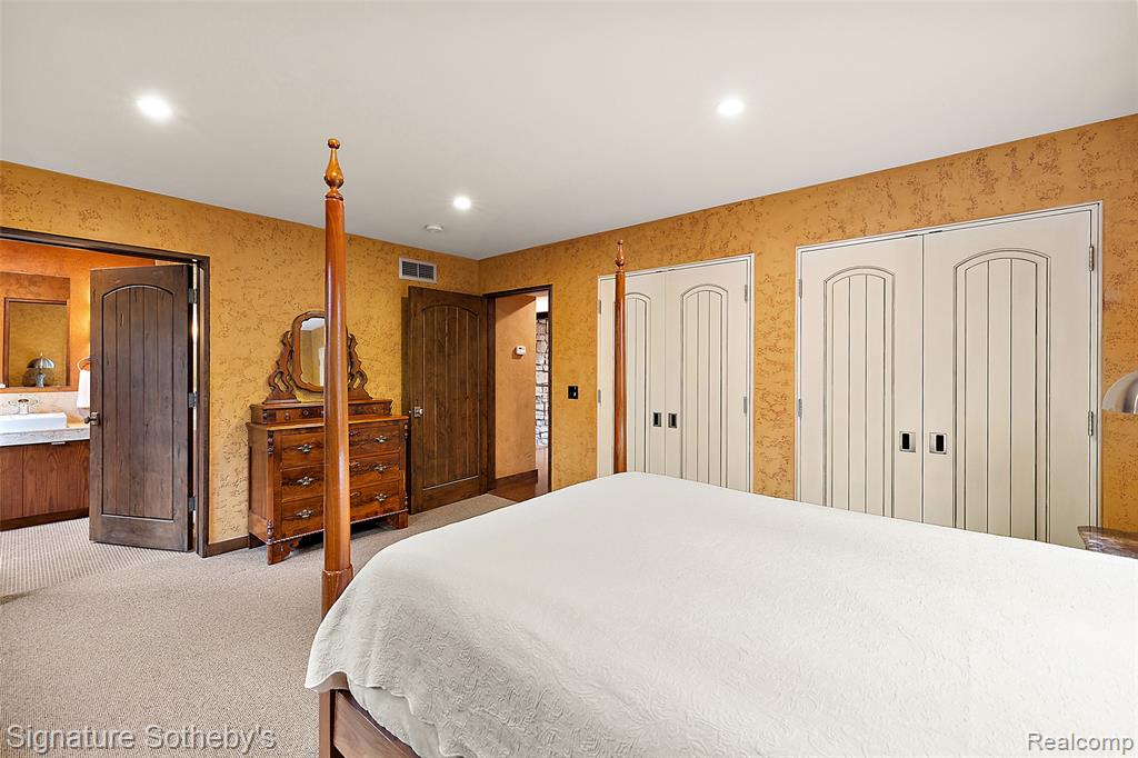 7357 Lindenmere Drive Property Photo 42