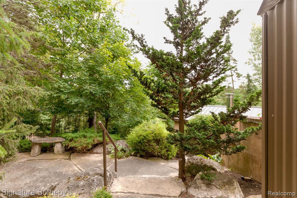 7357 Lindenmere Drive Property Photo 61