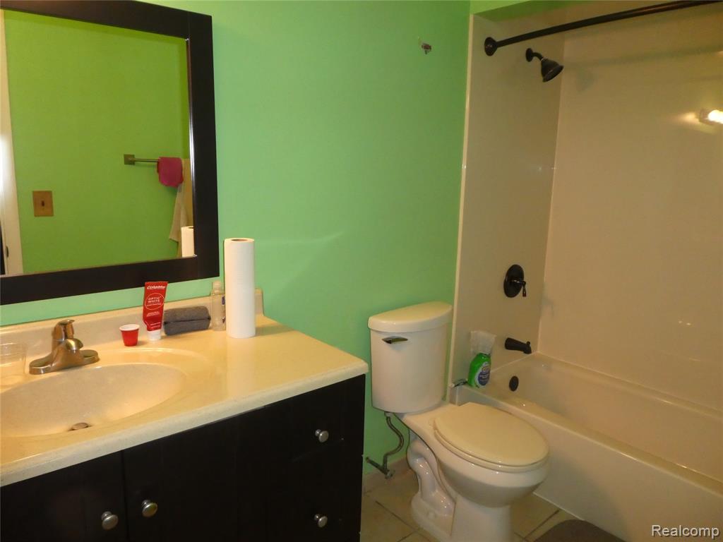7482 Woodview Street Property Photo 15