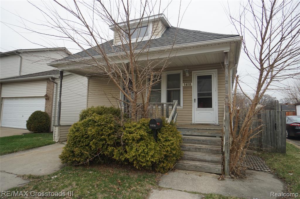 1418 Hanford Avenue Property Photo 1