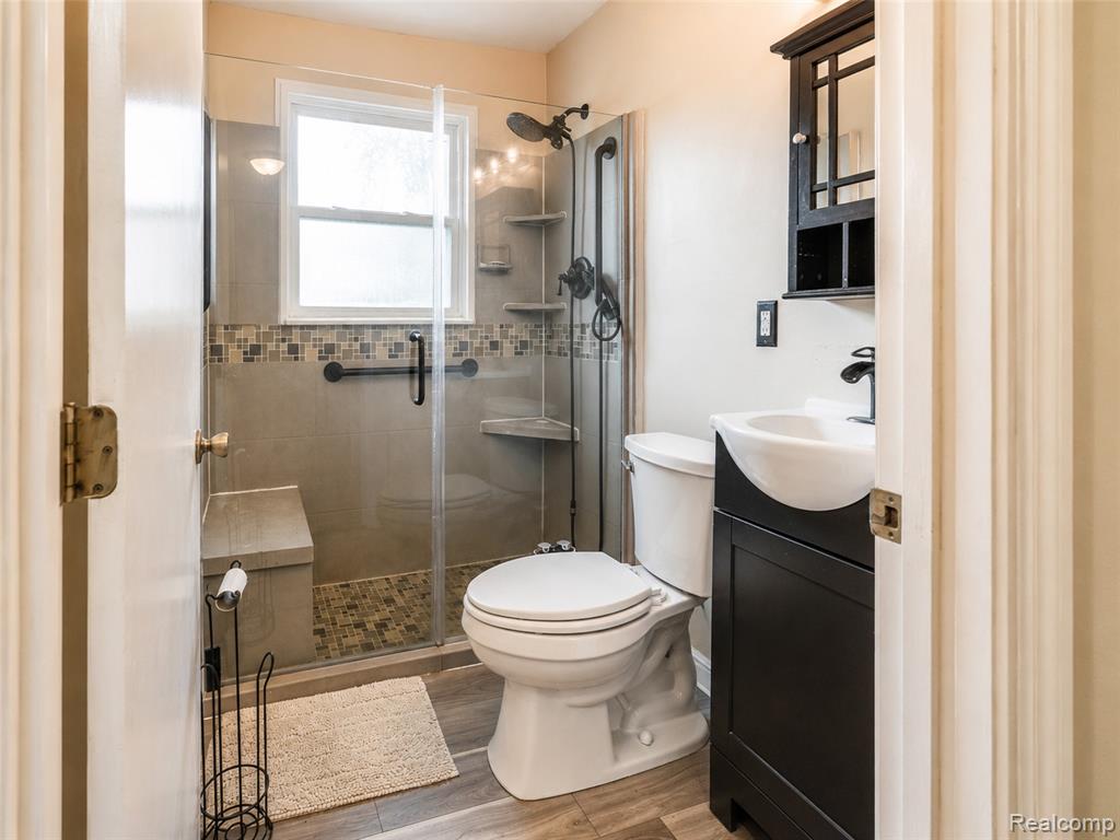 11388 Sunset Boulevard Property Photo 5