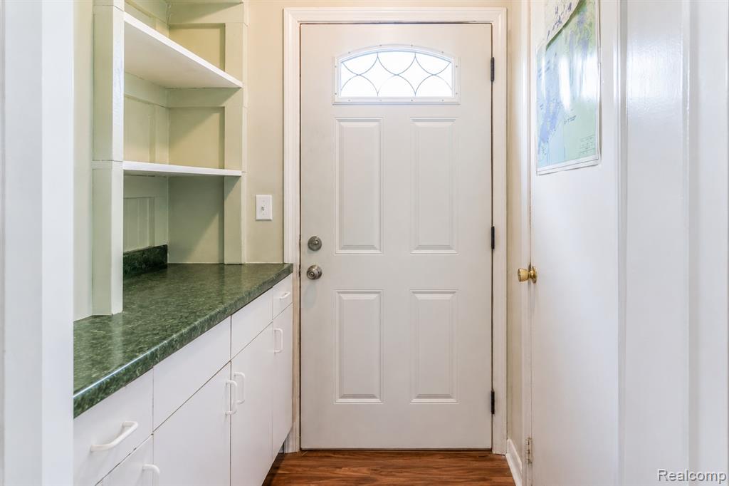 11388 Sunset Boulevard Property Photo 8