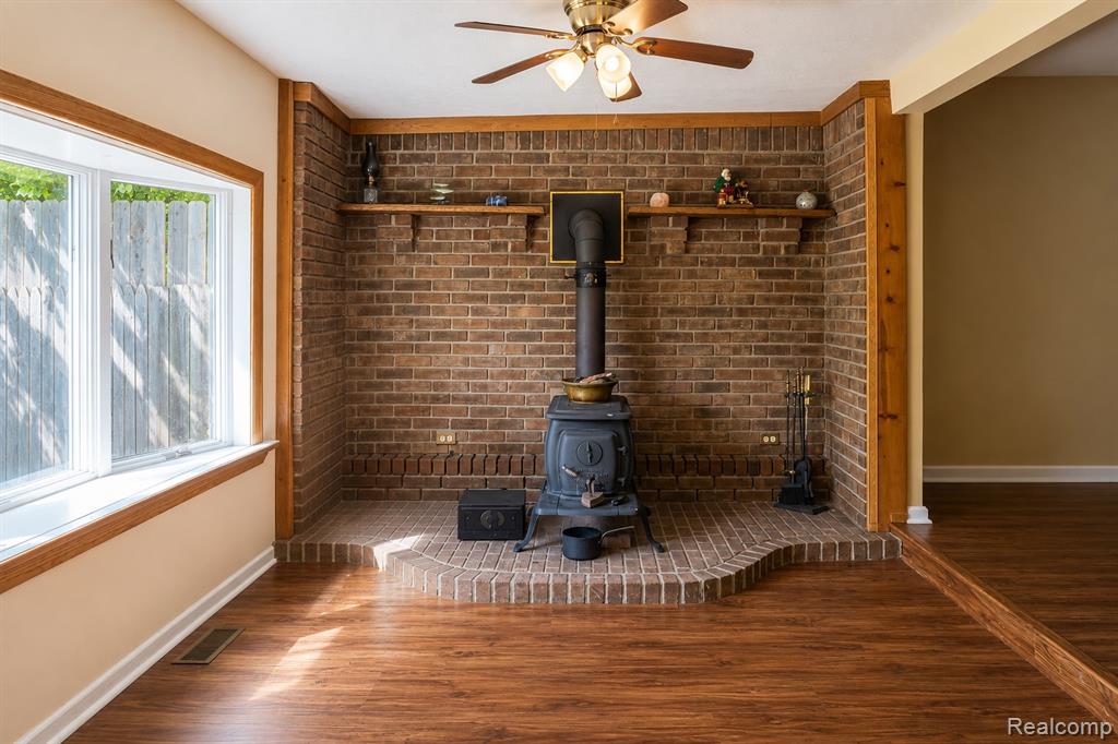 11388 Sunset Boulevard Property Photo 17