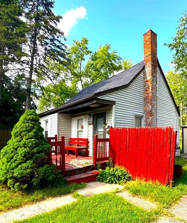 4598 Lodewyck Street Property Photo 2