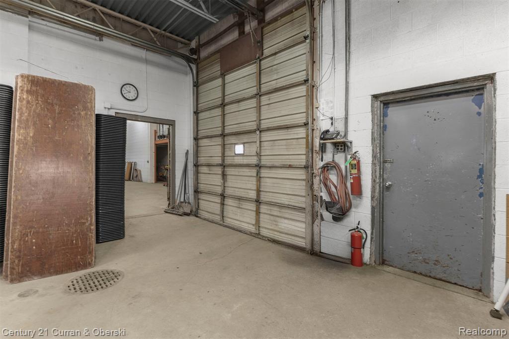 24101 W Warren Street Property Photo 22