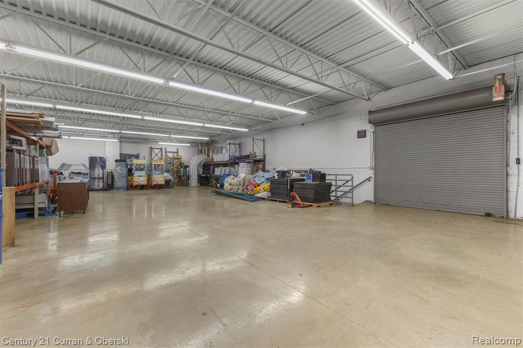 24101 W Warren Street Property Photo 29