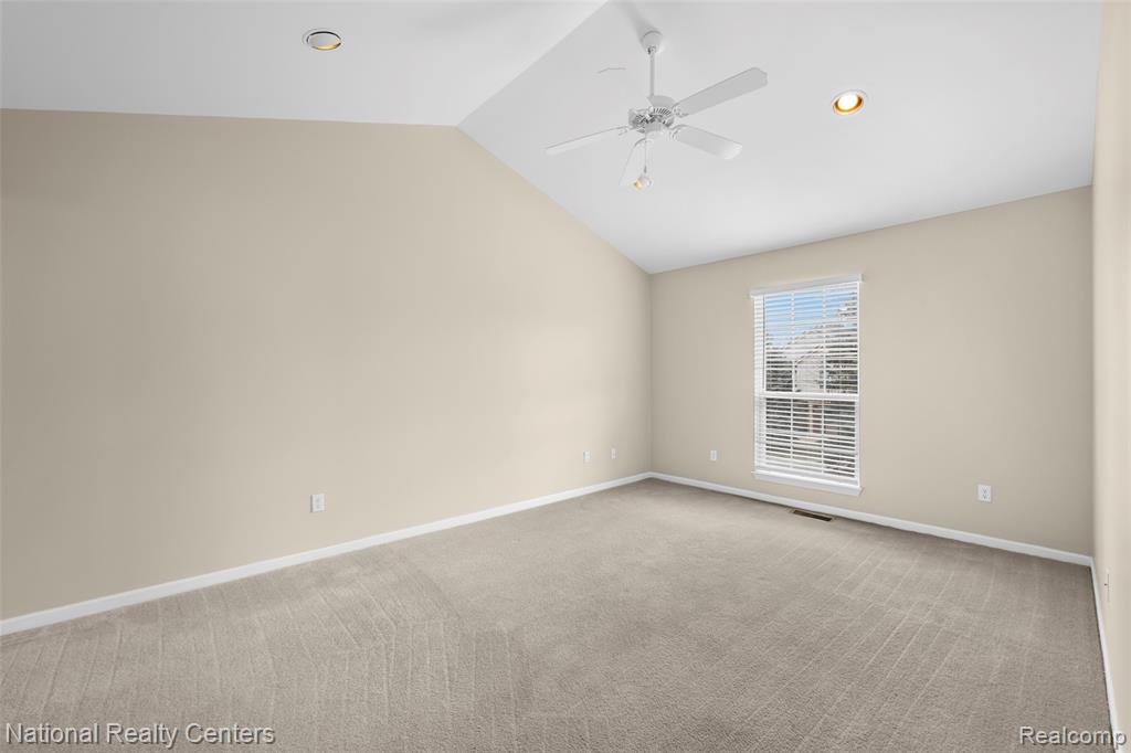 7201 Farmingdale Lane Property Photo 20