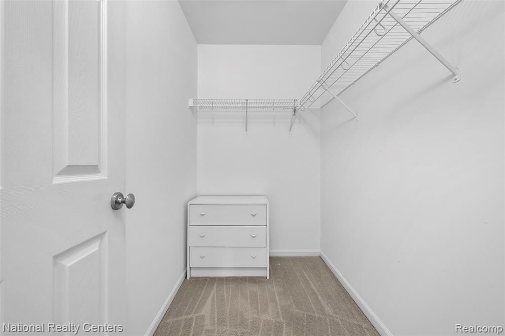7201 Farmingdale Lane Property Photo 22