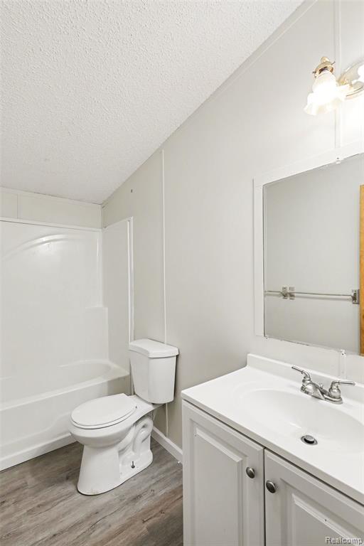 4281 Louie Ln Property Photo 7