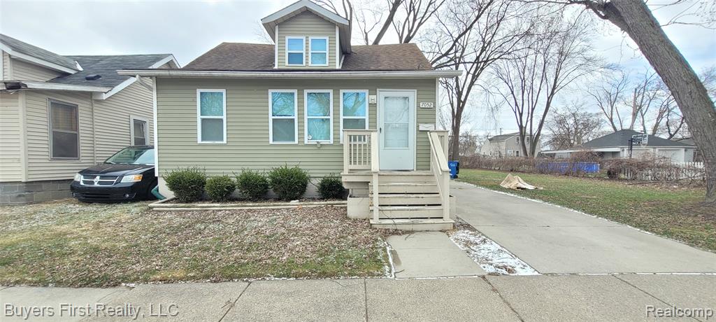 7052 Meadow Avenue Property Photo 1