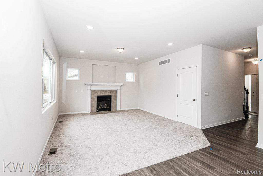 34625 John Bartley Circle Property Photo 5