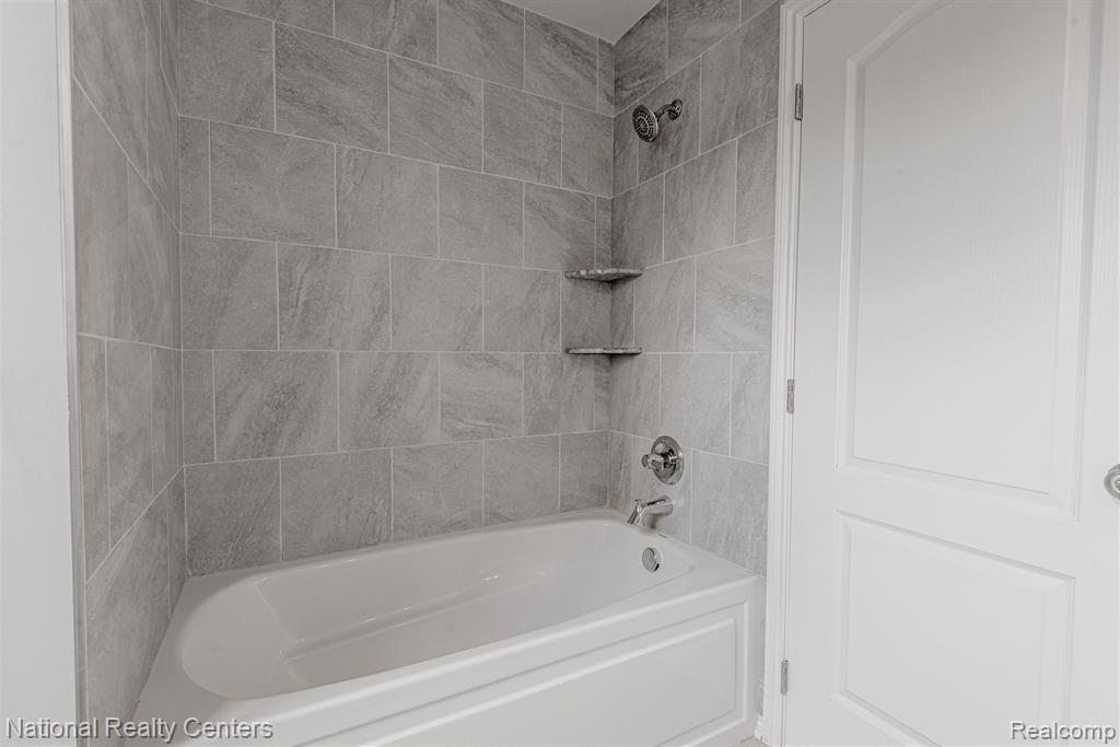 23 Woodfield Parkway Property Photo 28