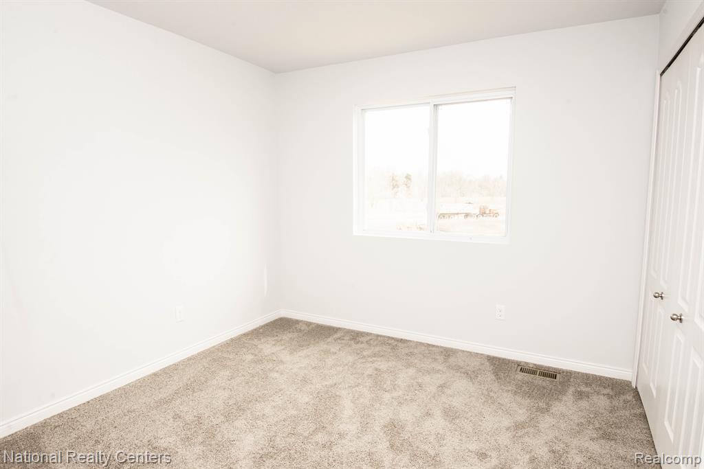 23 Woodfield Parkway Property Photo 29