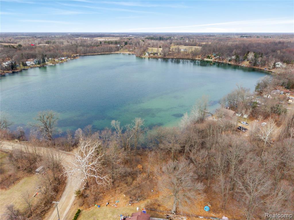 15177 Mccaslin Lake Road Property Photo 1