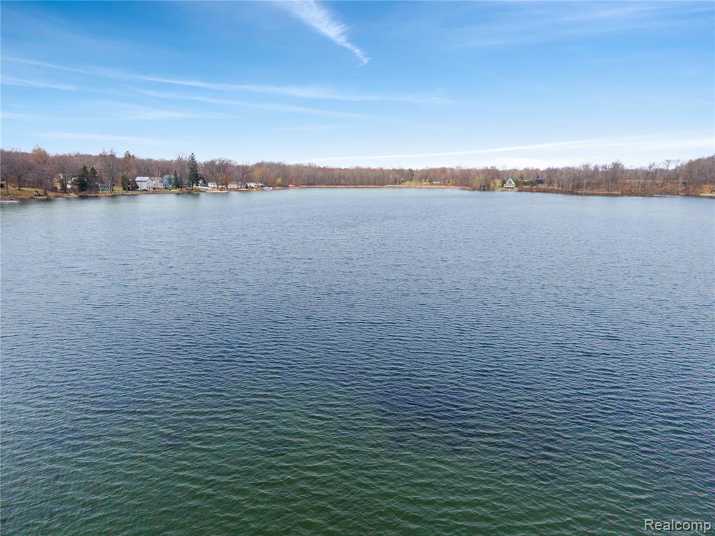 15177 Mccaslin Lake Road Property Photo 6