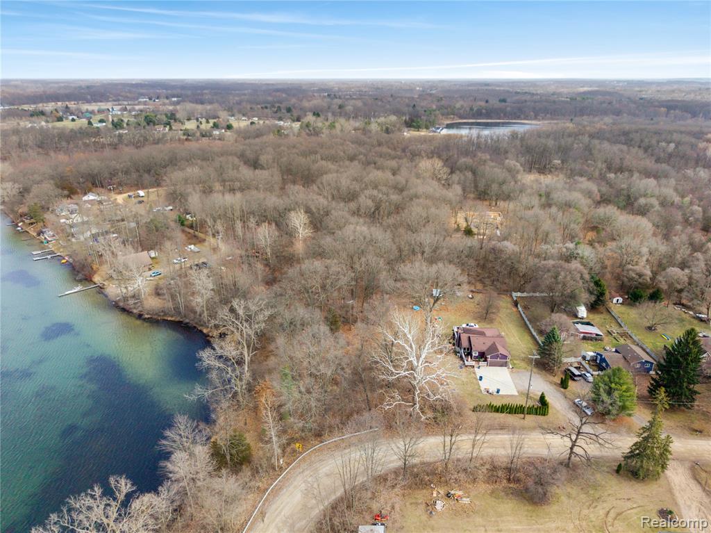 15050 Longfield Drive Property Photo 3
