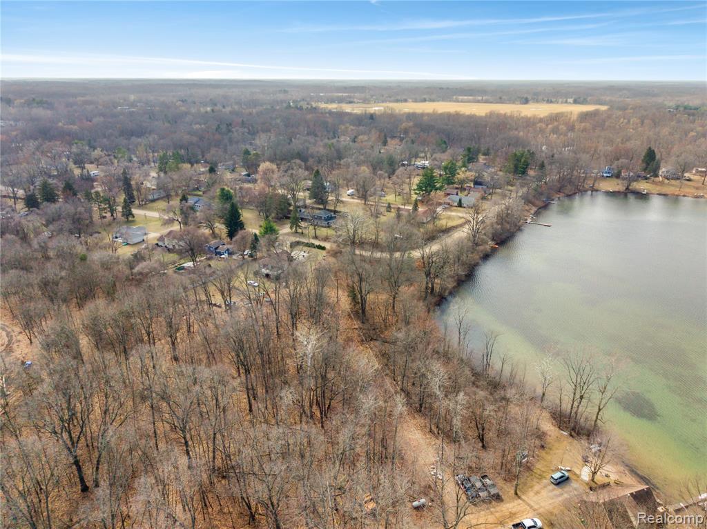 15045 Longfield Drive Property Photo 9