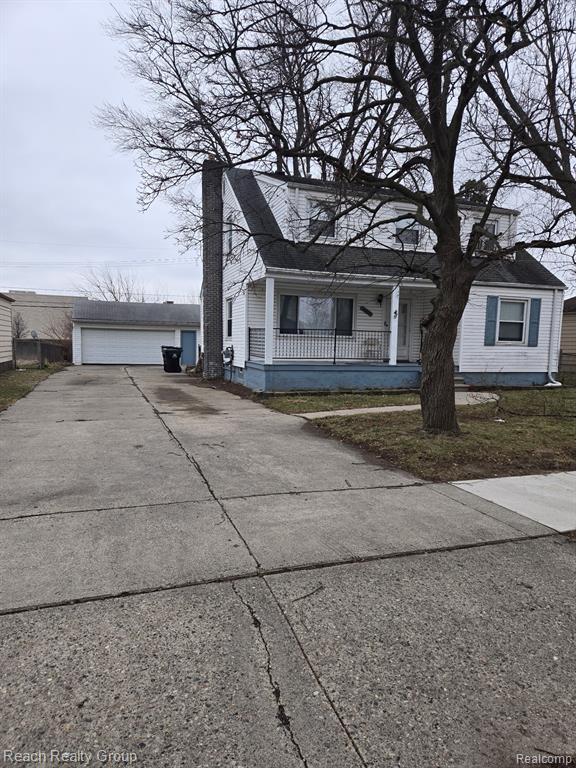 20010 Voiland Street Property Photo 8