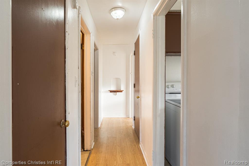 17902 Chester Street Property Photo 18