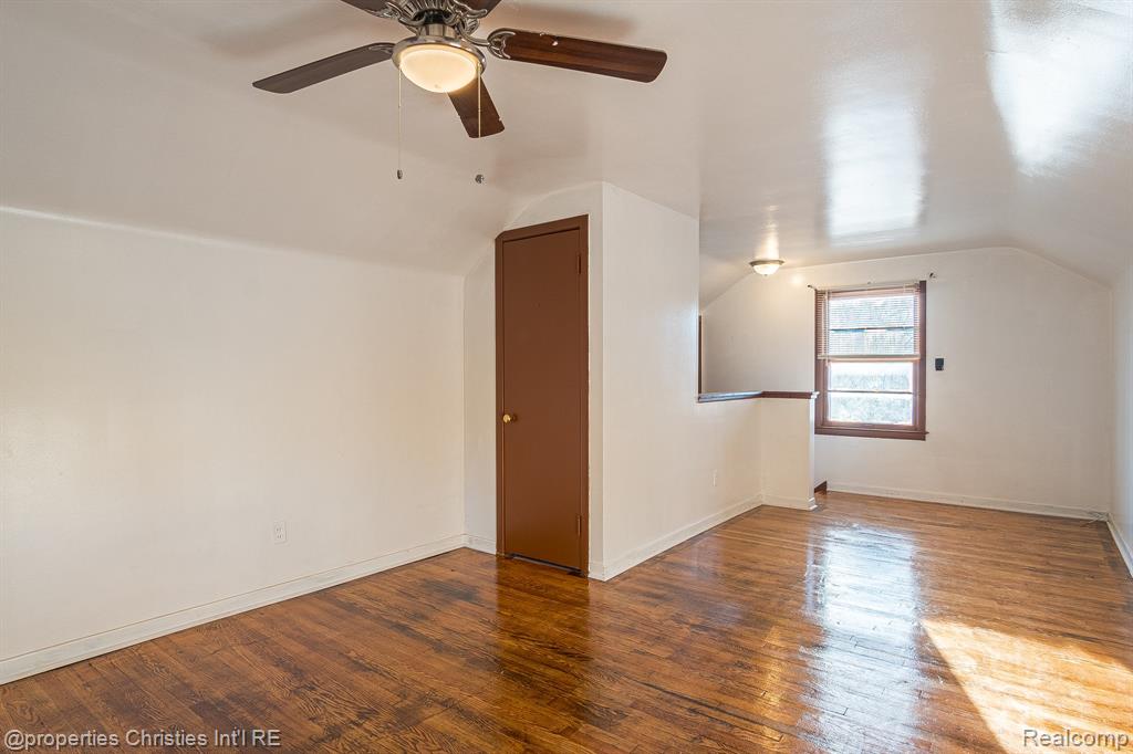 17902 Chester Street Property Photo 30