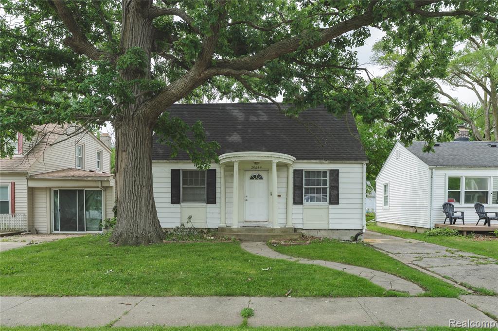 20644 Elkhart Street Property Photo 1