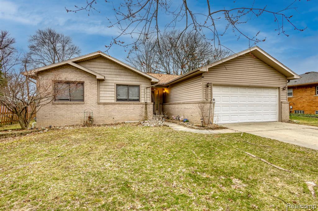 19249 Parkville Street Property Photo 2