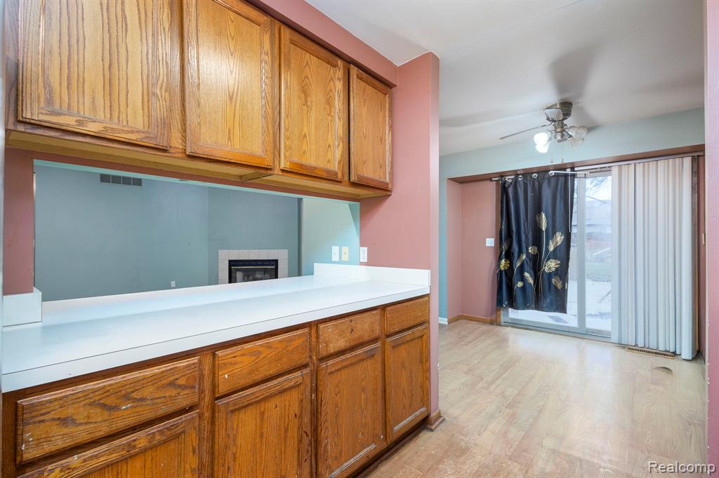 19249 Parkville Street Property Photo 9