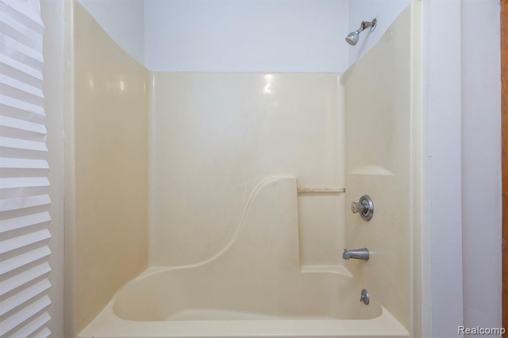 19249 Parkville Street Property Photo 13