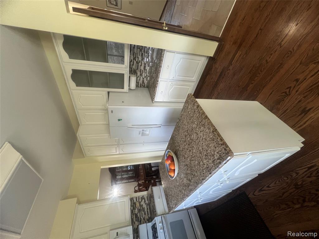 21589 Hunter Circle Property Photo 23