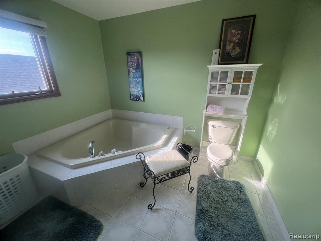 21589 Hunter Circle Property Photo 53