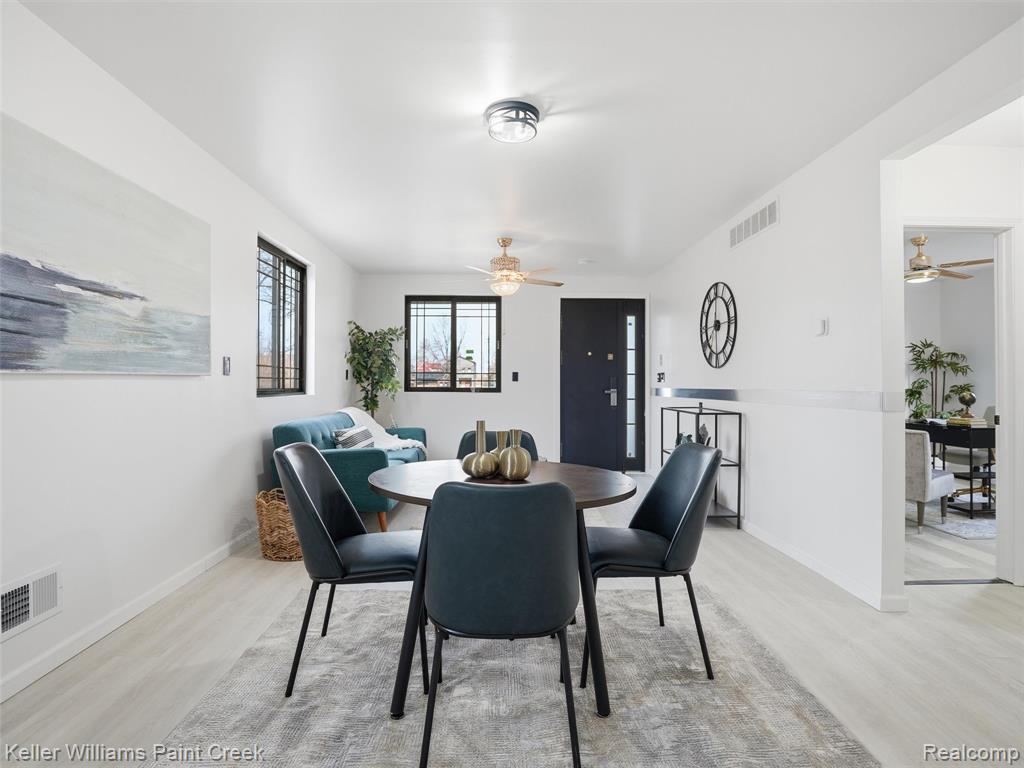 1541 Elm Street Property Photo 7
