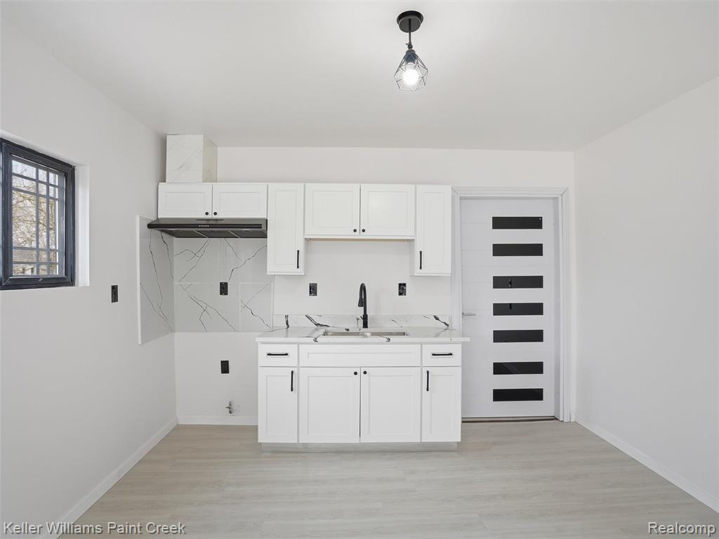 1541 Elm Street Property Photo 18