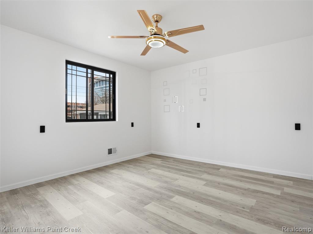 1541 Elm Street Property Photo 20