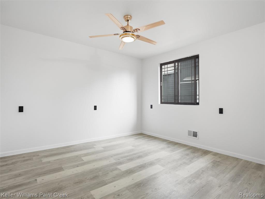 1541 Elm Street Property Photo 21
