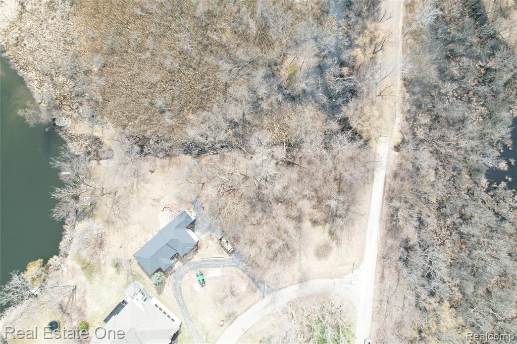 2636 Bay Drive Property Photo 4