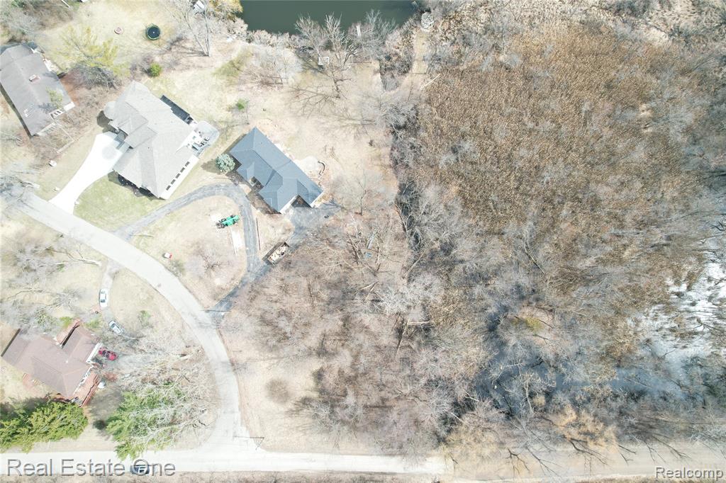 2636 Bay Drive Property Photo 6
