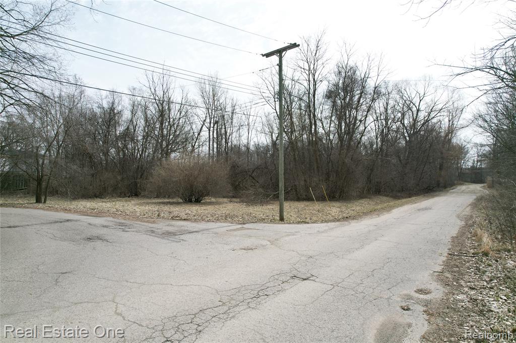 2636 Bay Drive Property Photo 11