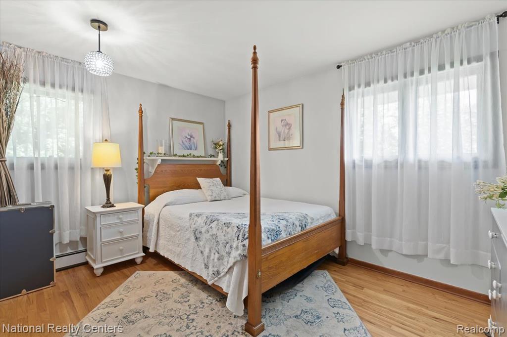 1785 Middle Road Property Photo 16