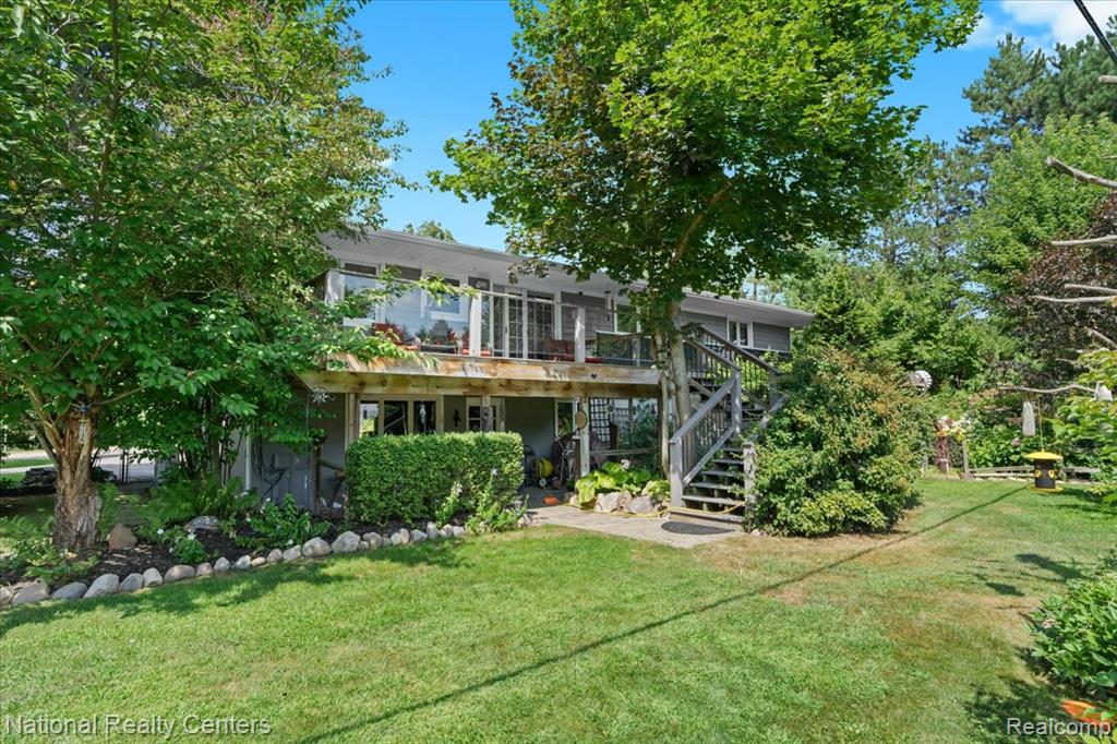 1785 Middle Road Property Photo 31