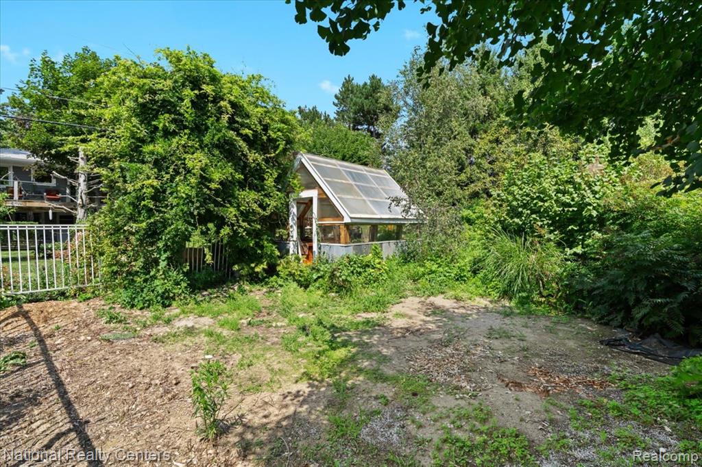 1785 Middle Road Property Photo 41