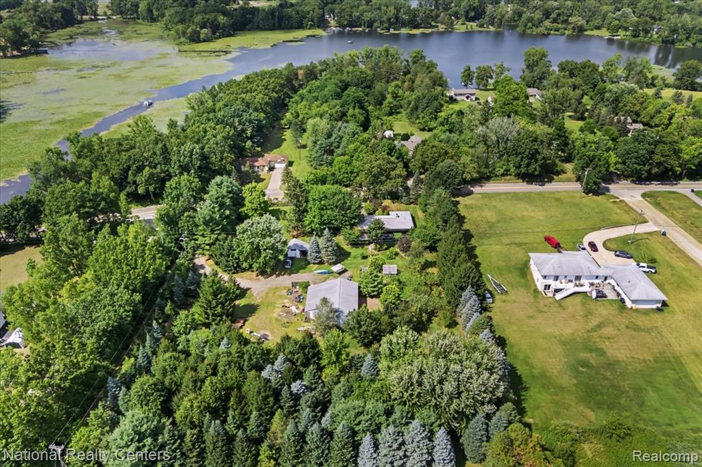 1785 Middle Road Property Photo 51