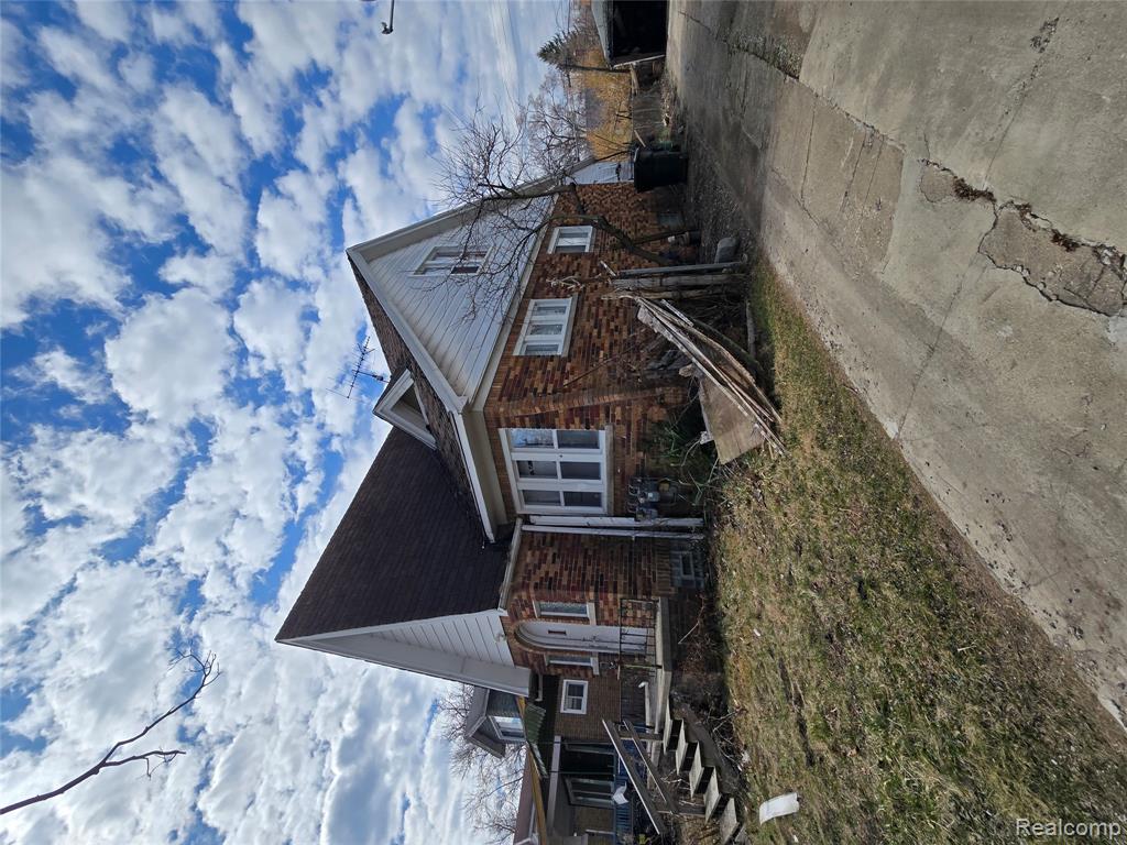 17325 Barlow Street Property Photo 2