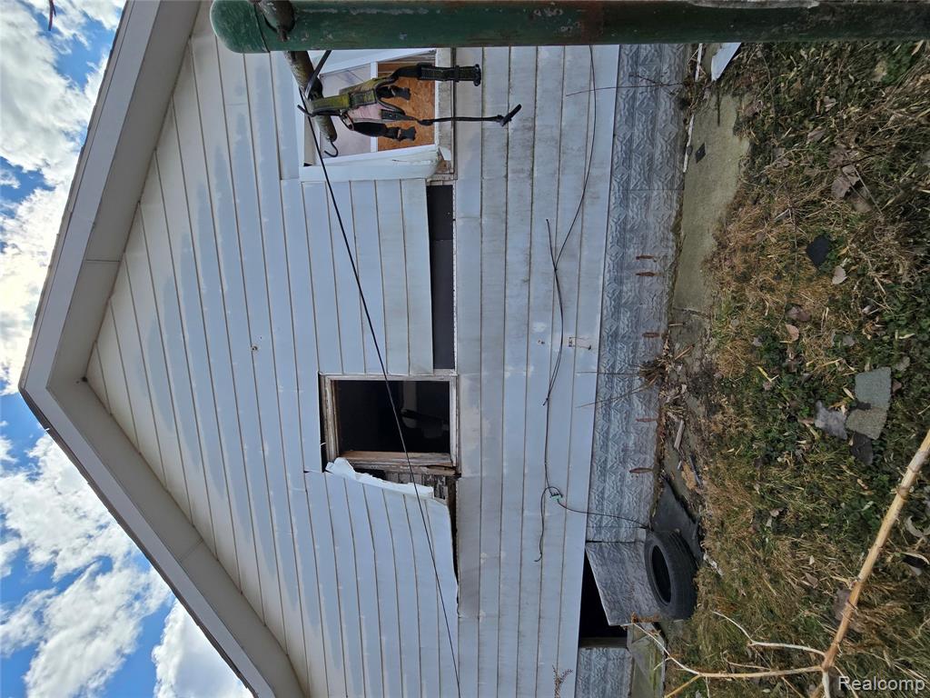 17325 Barlow Street Property Photo 7